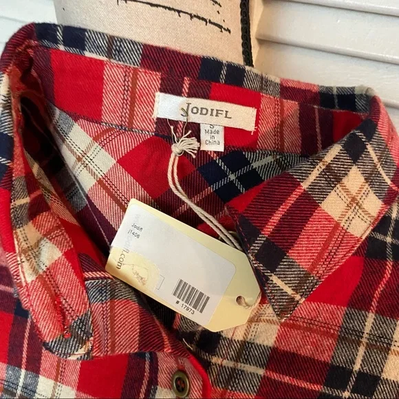 NWT Jodifl Los Angeles Long sleeve Button down - Picture 4 of 9